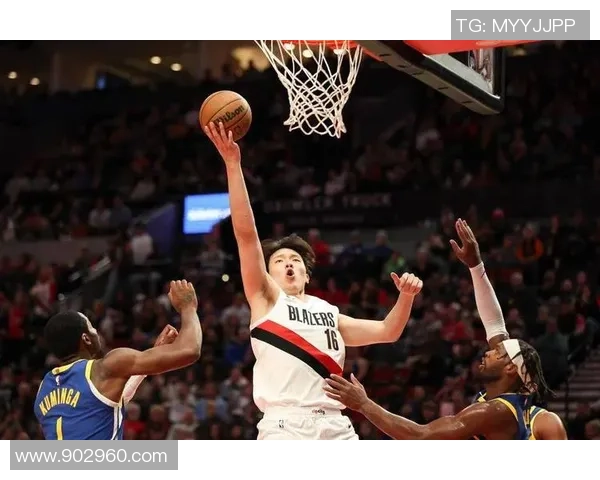 我国小将杨瀚森燃爆NBA